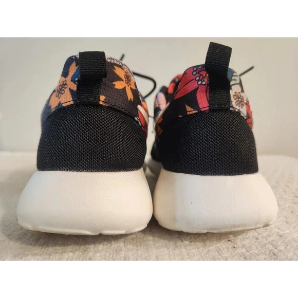 NIKE Women's ROSHE RUN ONE PRINT - ALOHA - Sz 6 - Picture 4 of 9
